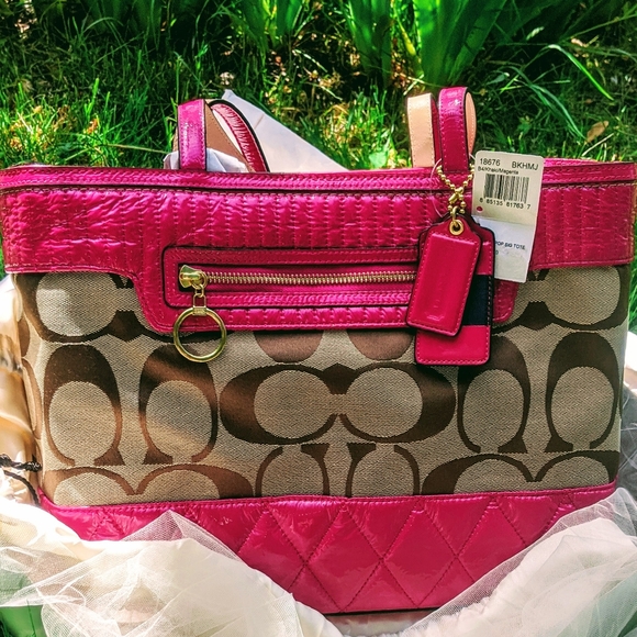 Pink Coach Purse - Picture 4 of 12
